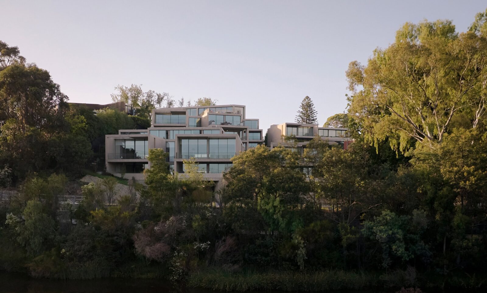 Como Terraces / Riverside South Yarra